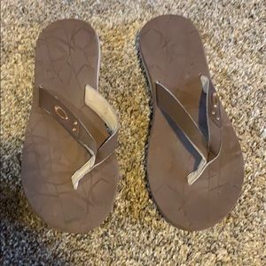 oakly flip flops